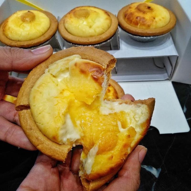 Bánh cheese tart Hokkaido