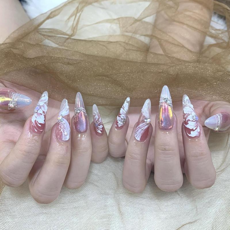 Hồng Nail