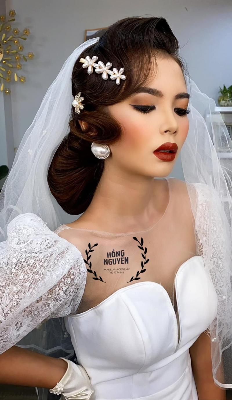 Hồng Nguyễn Make Up