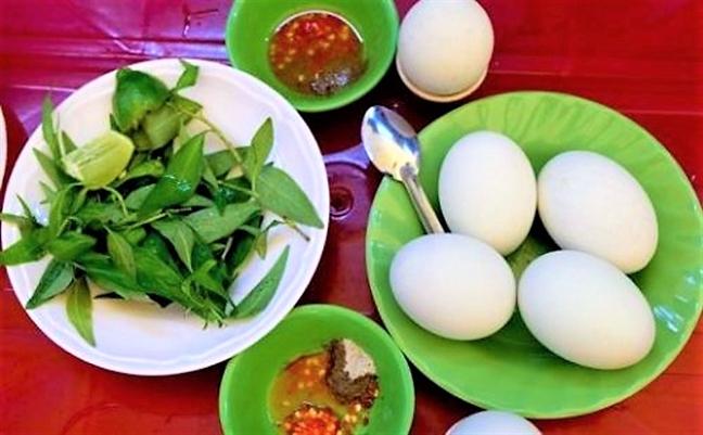 Hột vịt lộn Kim Thảo