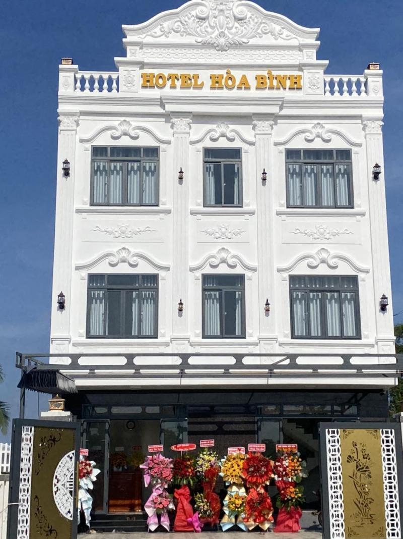 Hotel Hòa Bình