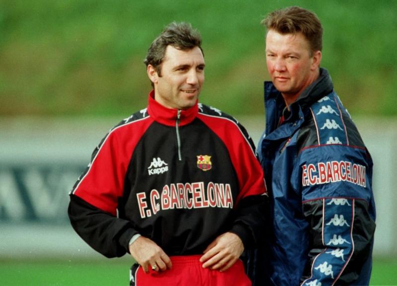 Stoichkov không hề tôn trọng HLV Van Gaal