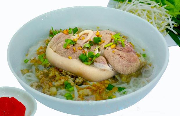 Hủ Tiếu- Bò Kho