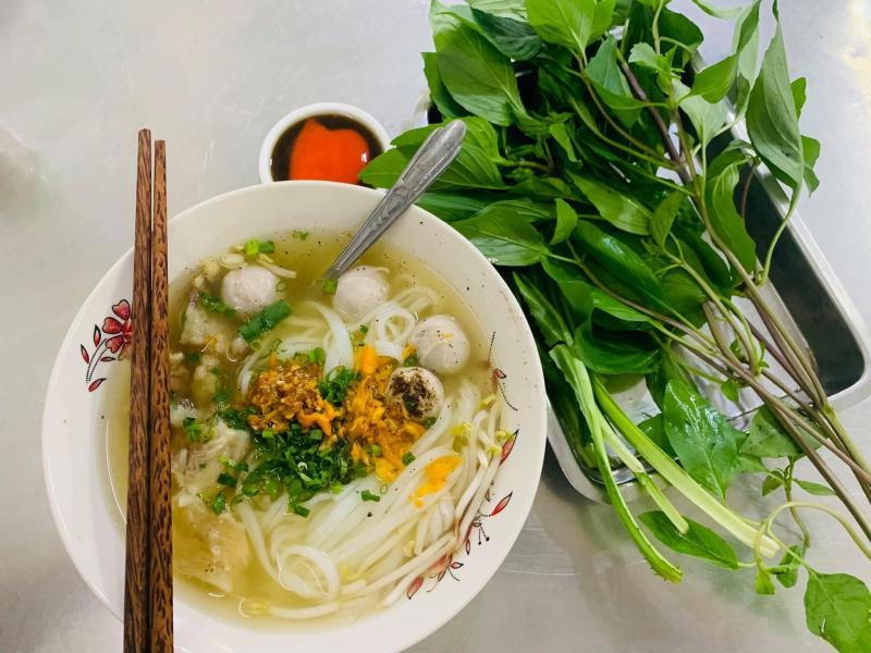 Hủ tiếu bò viên Phước Ký