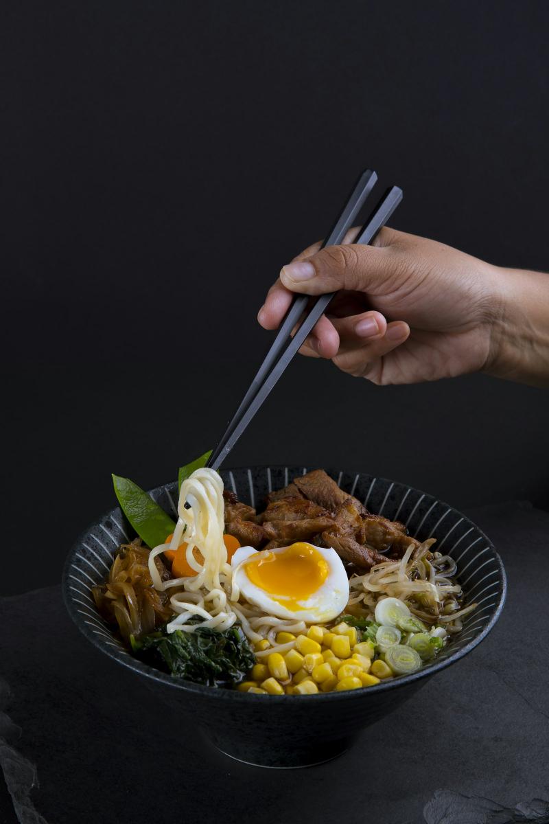 Mai Khôi — không gian quán 121 Nguyễn Du
