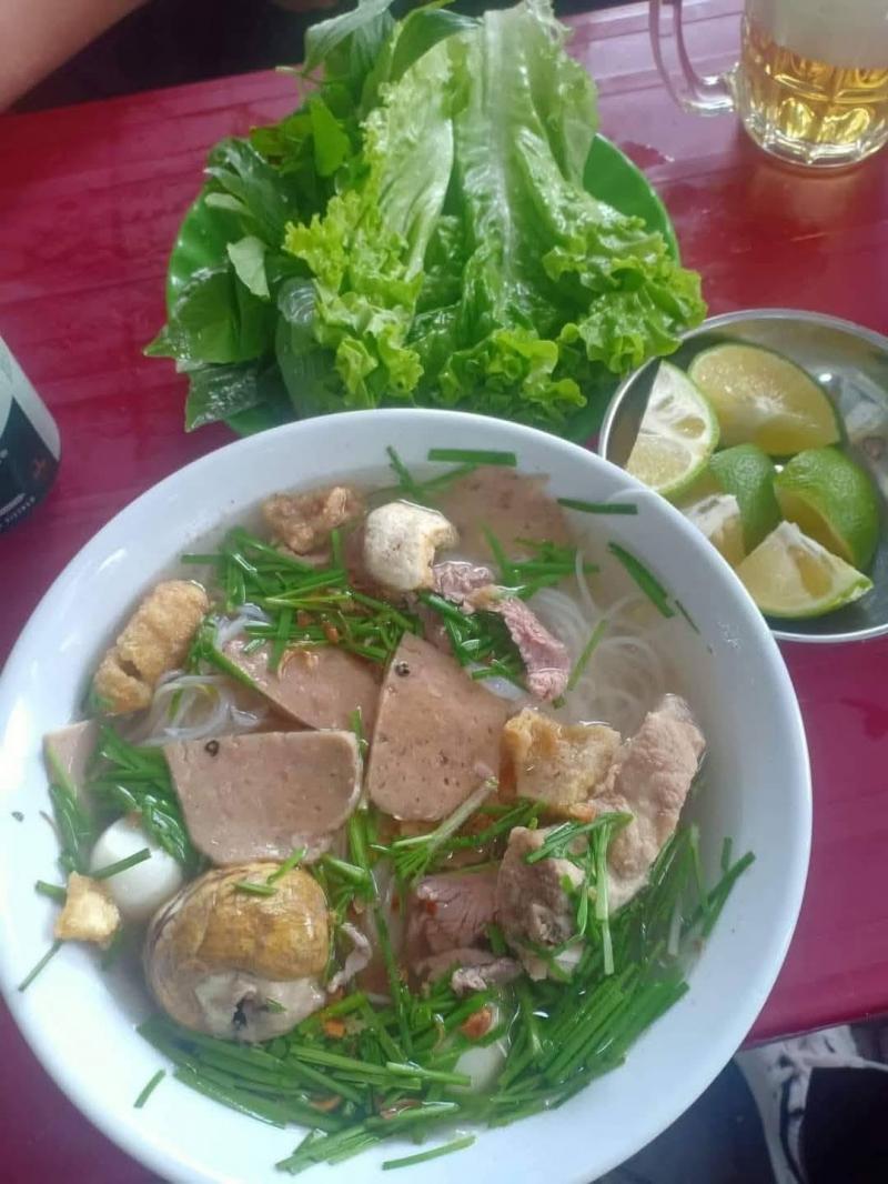 Hủ Tiếu Sài Gòn Nguyên Hương (74 Nguyễn Văn Trỗi)