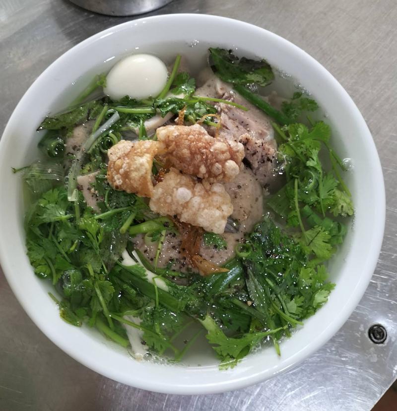 Út Vinh — tô hủ tiếu Út Vinh tại 133 Đặng Thai Mai