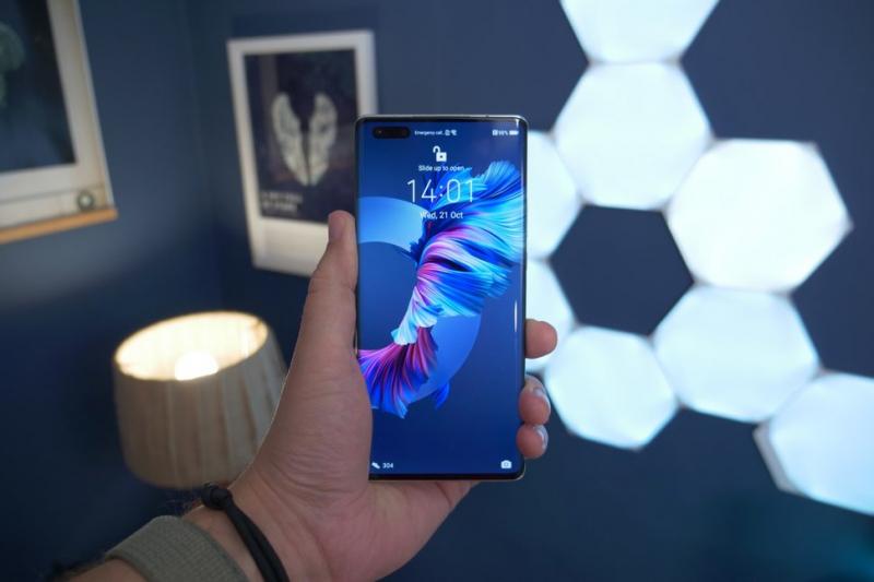 Màn hình cong mạnh 88 độ của Huawei Mate 40 Pro