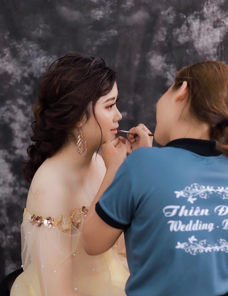 Huệ Make Up