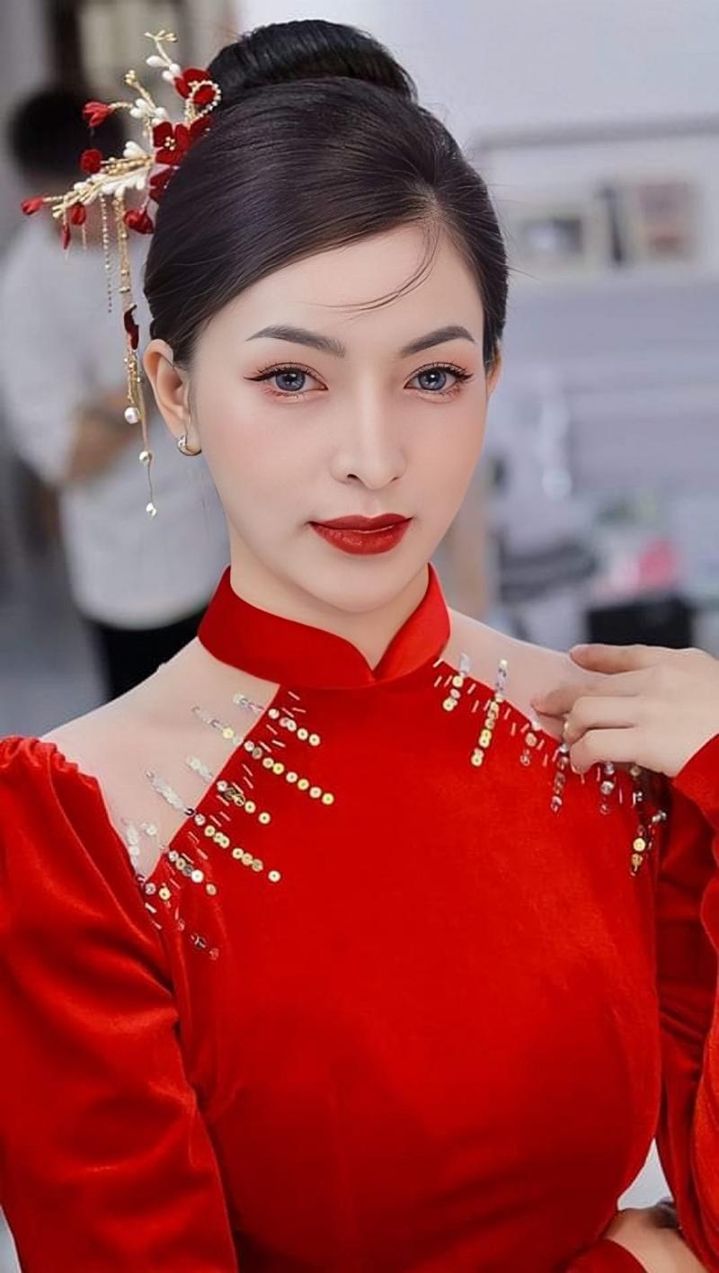 Huệ Make Up (Áo Cưới Thiên Đường)