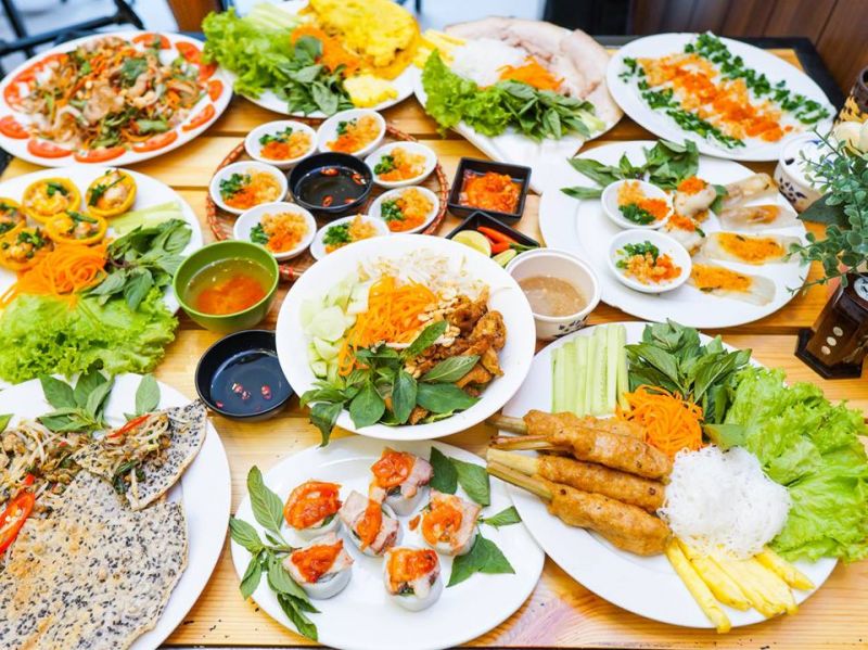 Top 8 nhà hàng món Huế ngon nhất Hà Nội
