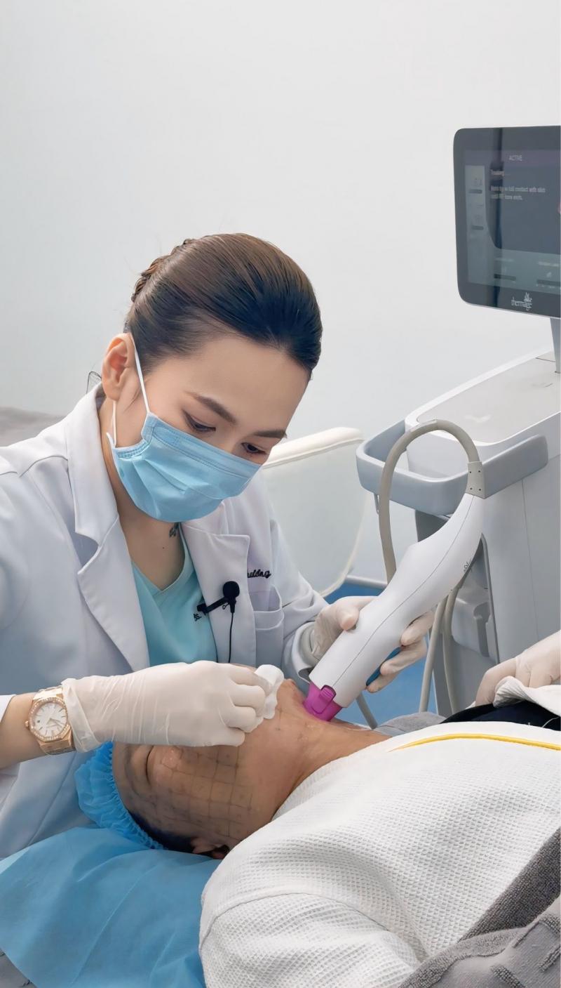 Bác sĩ Tô Lan Phương - 