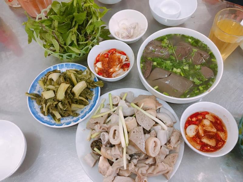 Quán ăn ngon trên đường Mai Dịch, quận Cầu Giấy