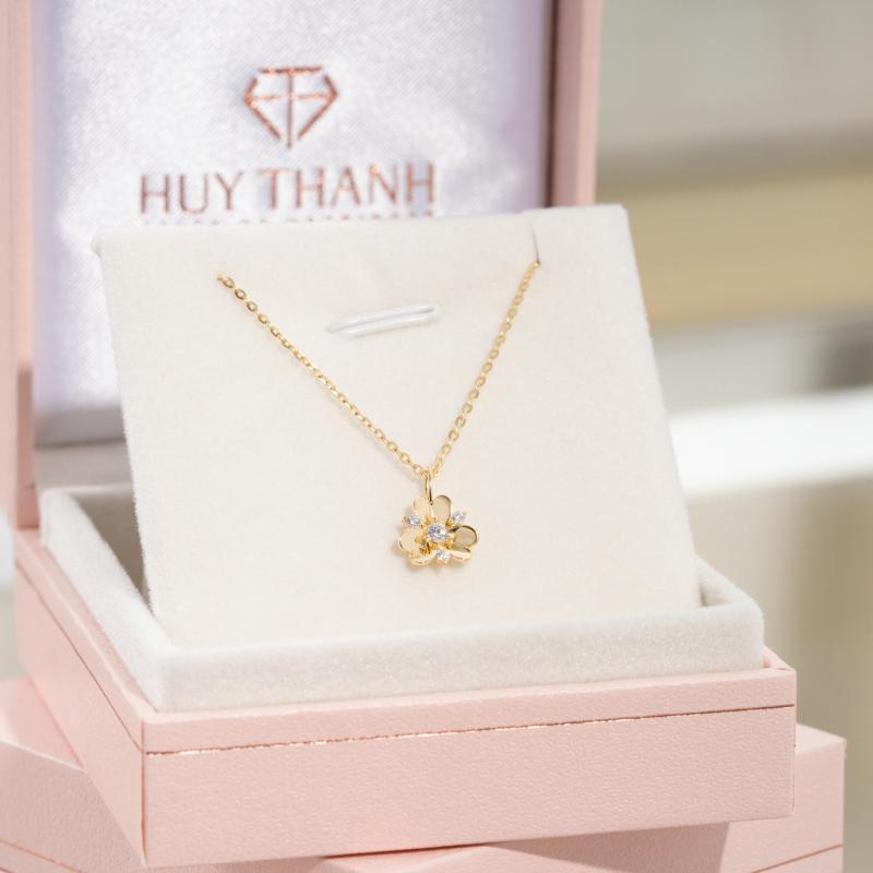 Trang sức nhẫn cưới của Huy Thanh Jewelry