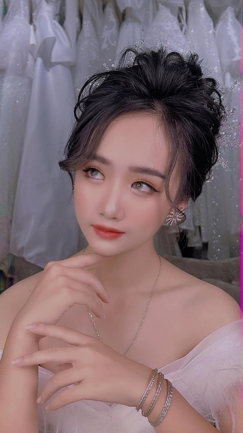 Make Up Huyền Nhân