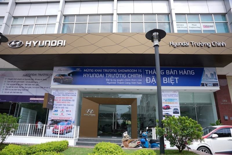 Hình ảnh showroom Hyundai Trường Chinh.