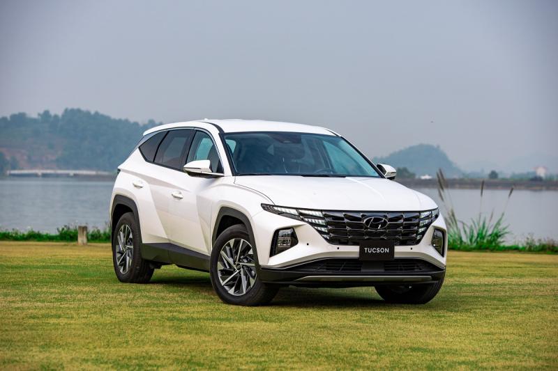 Hyundai Tucson đứng vị trí thứ 6 trong danh sách ô tô bán chạy nhất tháng 10