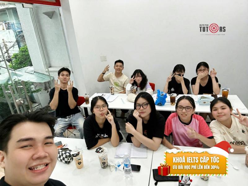 IELTS The Tutors - Hệ Thống Đào Tạo IELTS Chất Lượng Cao Tại TPHCM