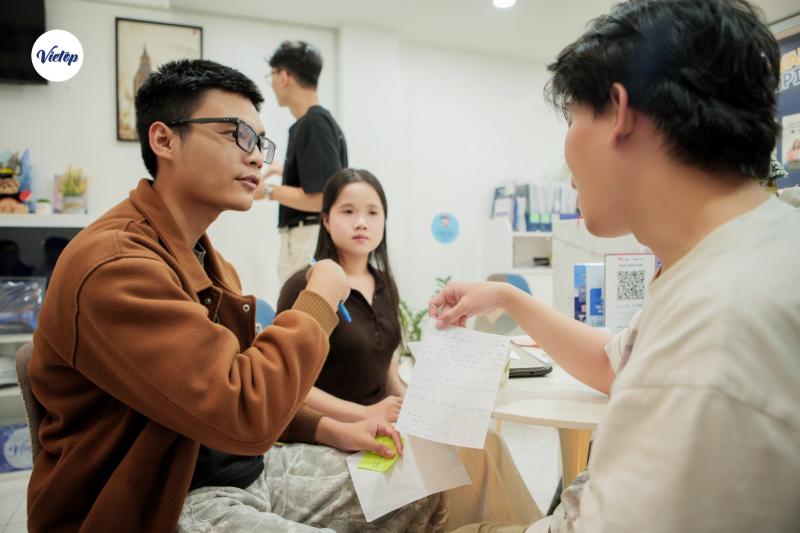 IELTS Vietop - Luyện thi IELTS