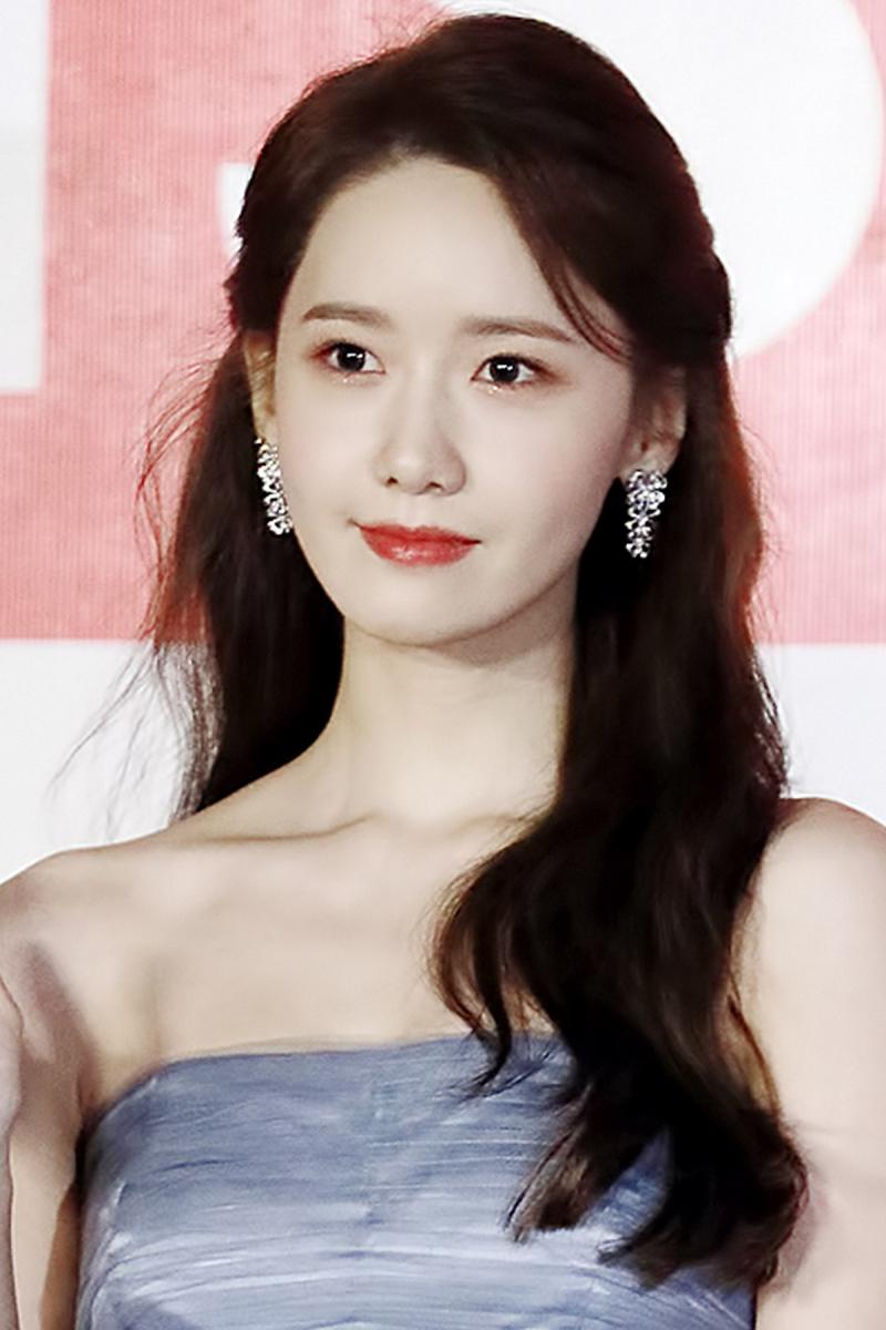 Yoona rực rỡ giữa nắng mai