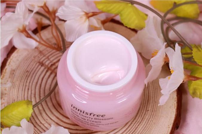 Innisfree Cherry Blossom Tone Up Cream