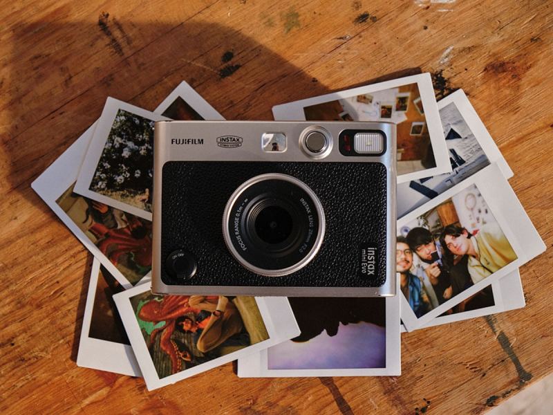 Instax Mini Evo Hybrid