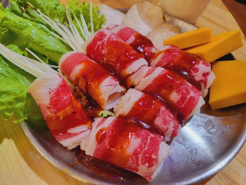 Itaewon - Buffet thịt nướng Hàn Quốc