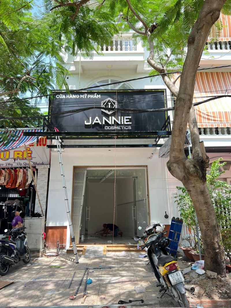 Jannie Cosmetics