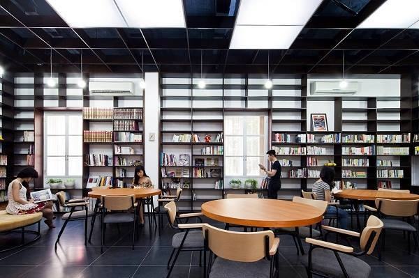 Không gian bên trong thư viện