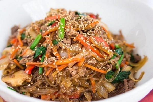 Japchae- Miến trộn Hàn Quốc