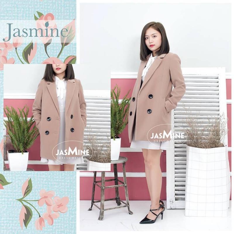 Môt mẫu áo dạ rất xinh, dễ kết hợp với váy của Jasmine giá 925.000 đồng