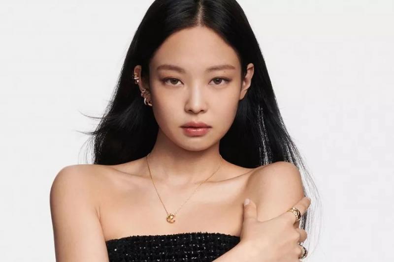 Jennie - Black Pink