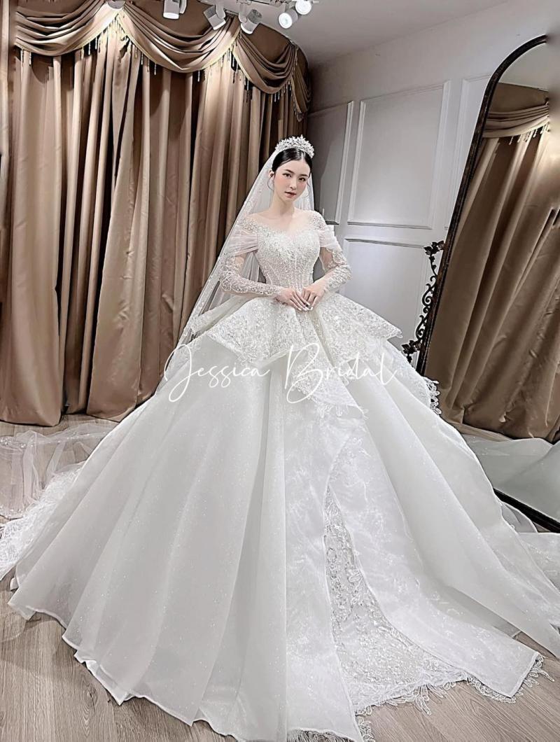 Mẫu áo dài cưới của Jessica Bridal