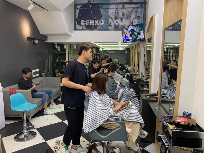 Top 4 tiệm cắt tóc đẹp nhất ở đường Nguyễn Du, Hà Nội