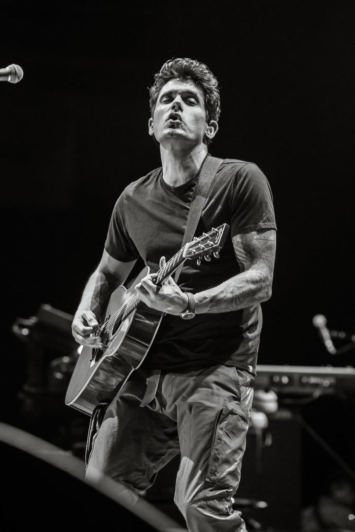 Nghệ sĩ guitar John Mayer