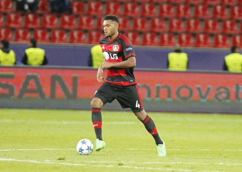 Trung vệ số 1 của Leverkusen Jonathan Tah