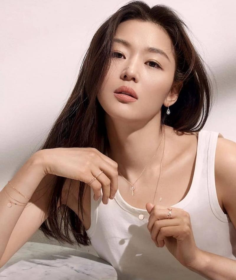 Nữ diễn viên Jun Ji-hyun