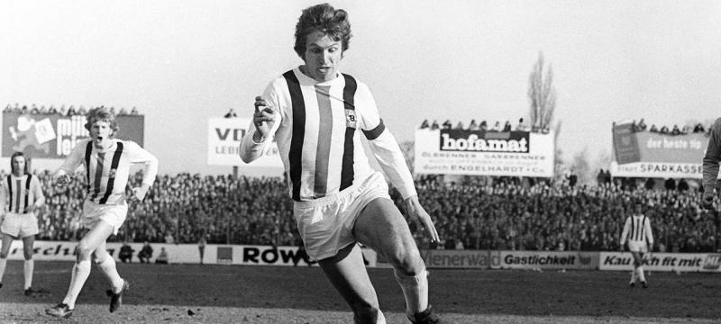 Jupp Heynckes (220 Bàn)