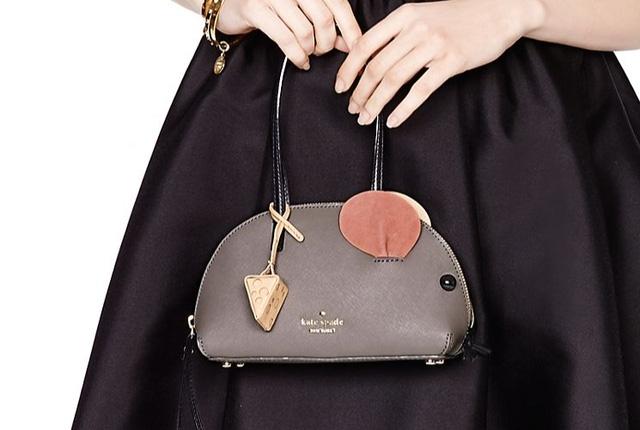 Chiếc túi xách thuộc thương hiệu Kate Spade