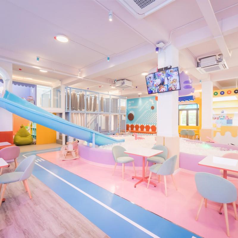 Kawaii Family & Kids Cafe