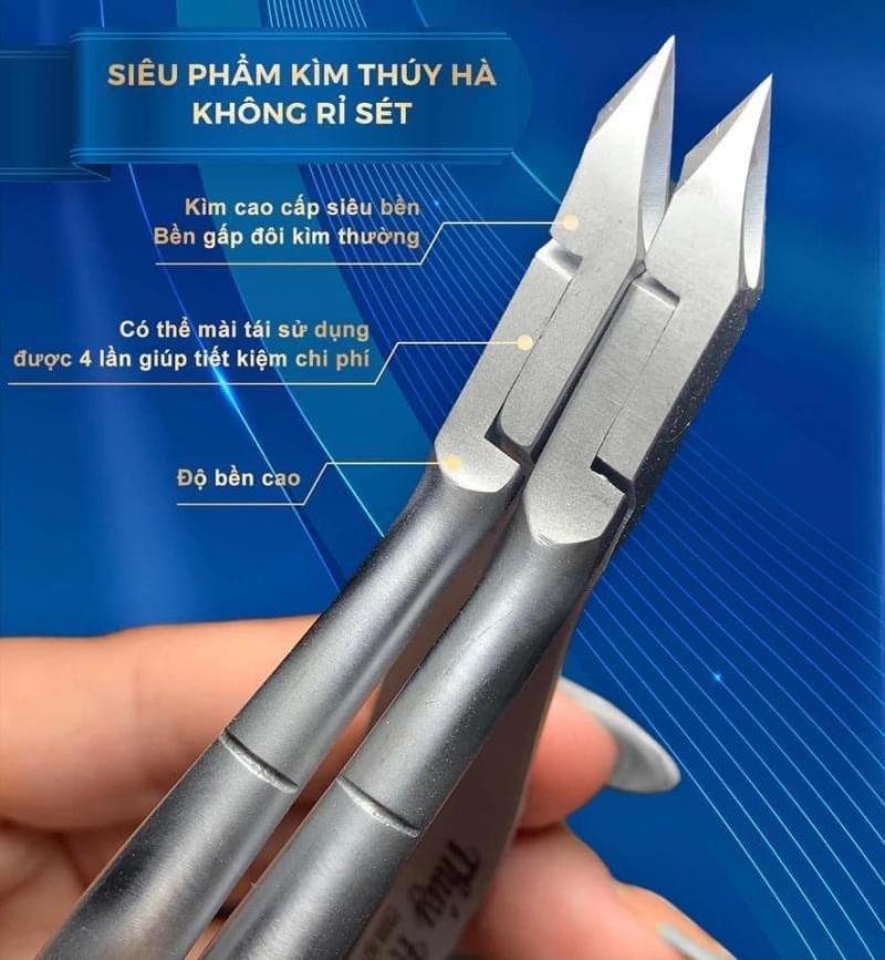 Kềm cắt móng Nguyễn Thuý Hà