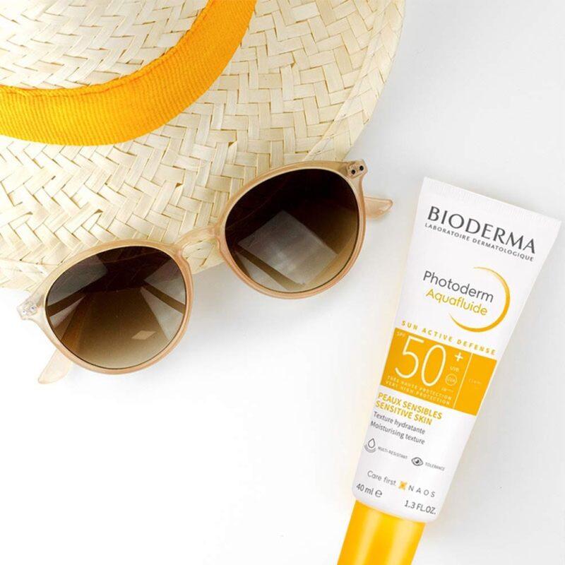 Kem chống nắng Bioderma Photoderm Max Aqua Fluide SPF 50+