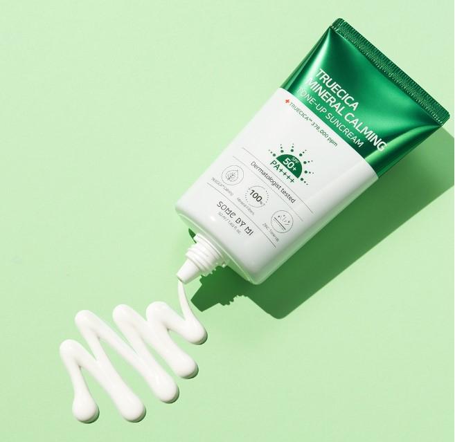 Kem chống nắng Some By Mi Truecica Mineral Calming Suncream
