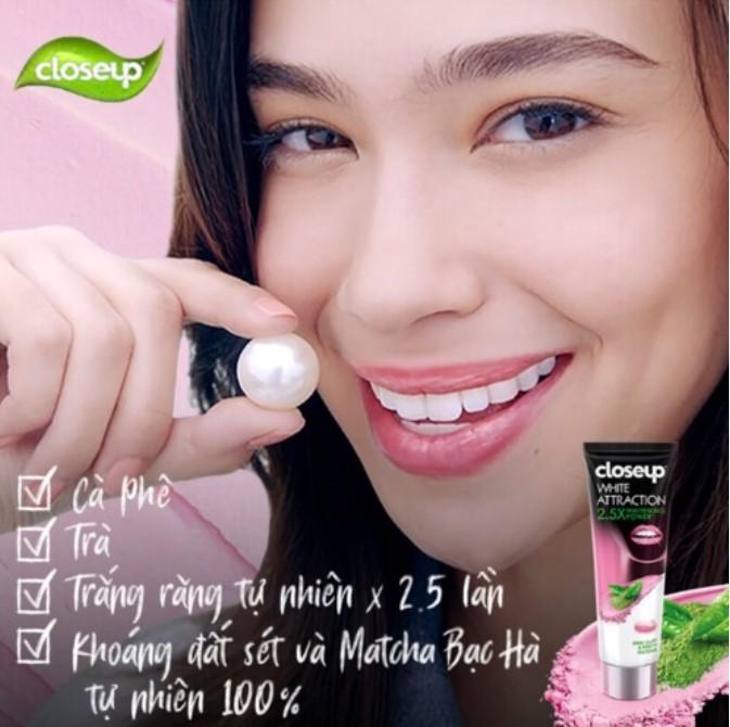 Kem đánh răng dạng Gel Closeup trắng răng tự nhiên đất sét và matcha bạc hà