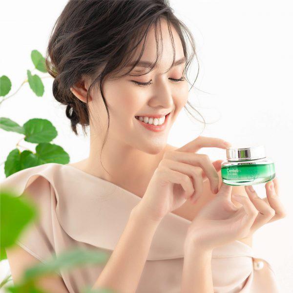 Kem dưỡng chiết xuất rau má Beauskin Centella Cica