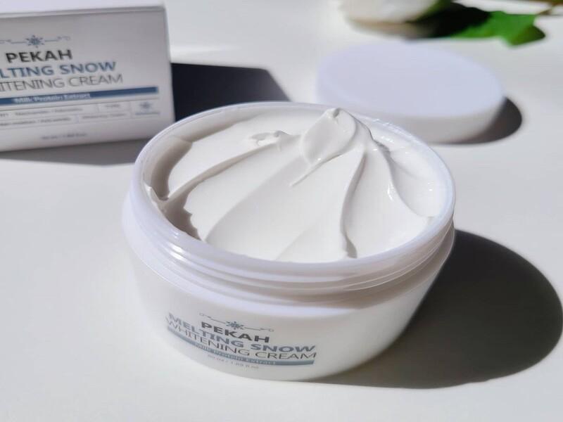 Kem dưỡng trắng nâng tone da PEKAH Melting Snow Whitening Cream