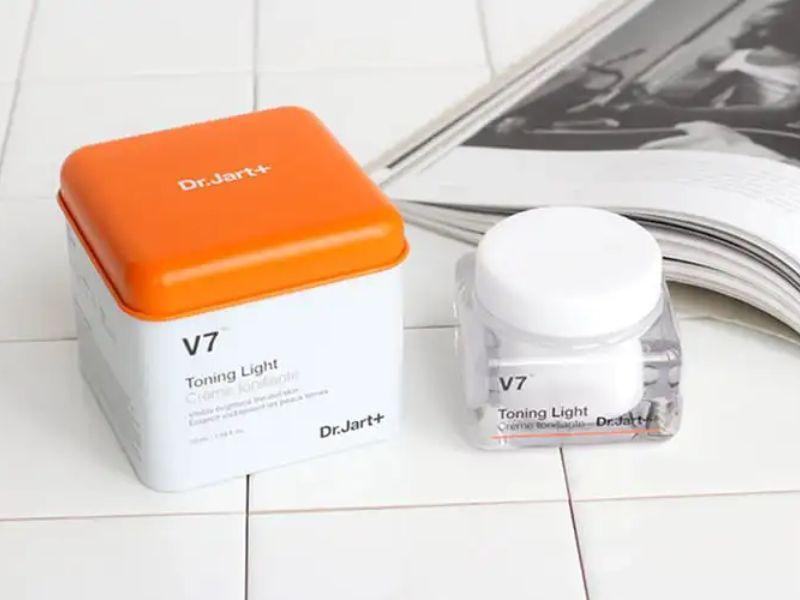 Kem dưỡng trắng tái tạo da V7 Toning Light Dr.Jart+