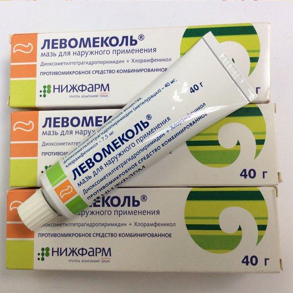 Kem mỡ đa năng Levomekol Nga 40g