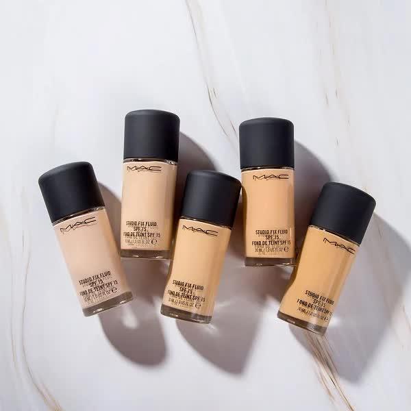 Kem nền MAC Studio Fix Fluid SPF 15