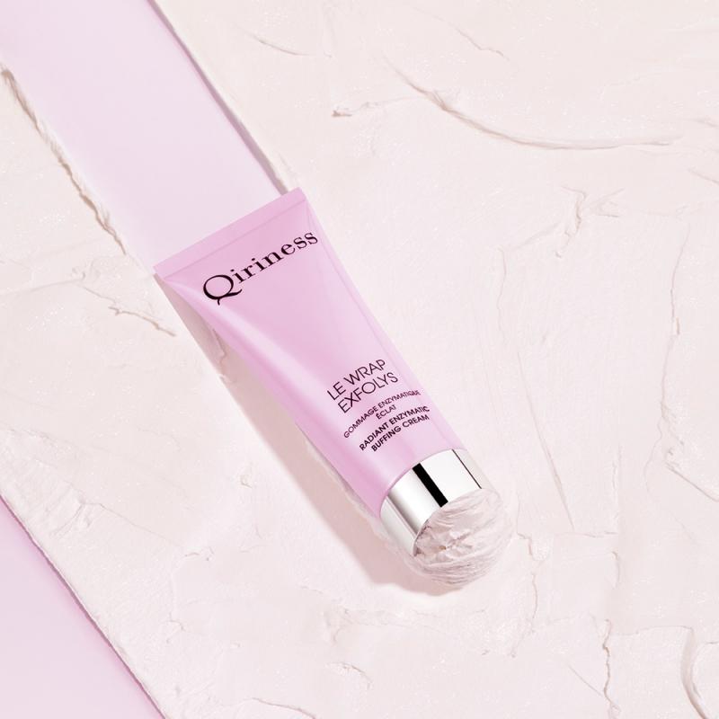 Kem tẩy da chết sinh học dịu nhẹ cải thiện bề mặt da và cho da rạng rỡ Qiriness Radiant Enzymatic Buffing Cream